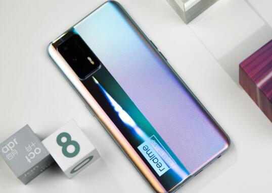 realme 真我 GT Neo于4月8日零點正式開售，全網僅10秒銷售額破億