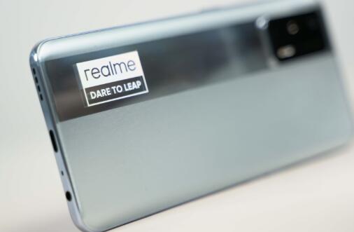 realme 真我 GT Neo于4月8日零點正式開售，全網僅10秒銷售額破億