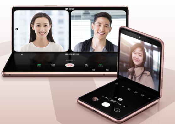 首款翻蓋式的折疊屏手機Galaxy Z Flip，外觀時尚，攜帶方便