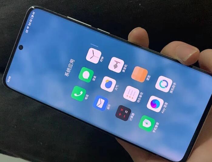 魅族18小屏滿血旗艦8+128G版直降400元，還提供限時24期的分期免息