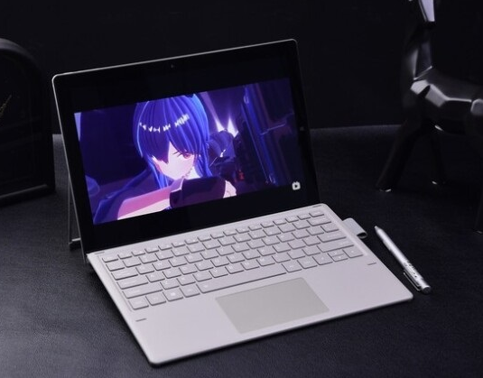 用27999元的12代酷睿i9頂級(jí)游戲本辦公玩游戲是一種怎樣的體驗(yàn)